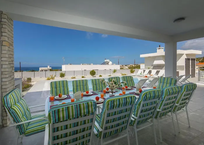 Luxury Paphos Adaris 5 Bedroom Private Swimming Pool * ペイヤ