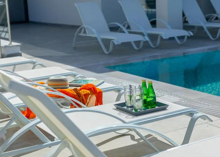 Luxury Paphos Adaris 5 Bedroom Private Swimming Pool ヴィラ