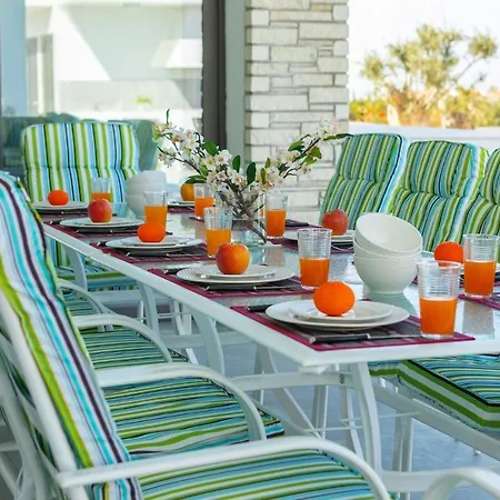 Villa Adaris Coral Bay * Peyia
