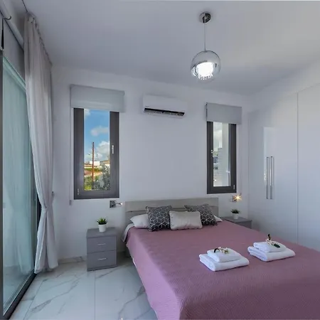 Villa Adaris Coral Bay