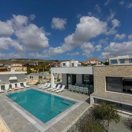 Villa Adaris Coral Bay *