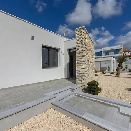 Villa Adaris Coral Bay Villa Peyia