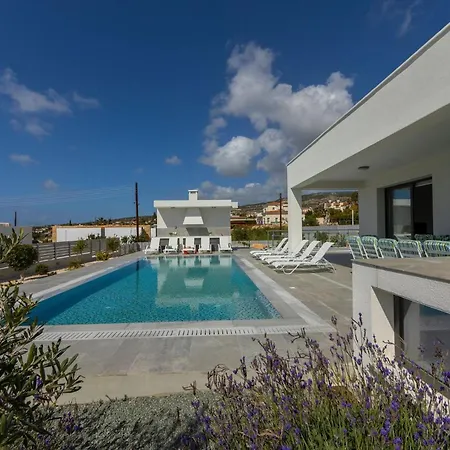 Luxury Paphos Adaris 5 Bedroom Private Swimming Pool Sea Views