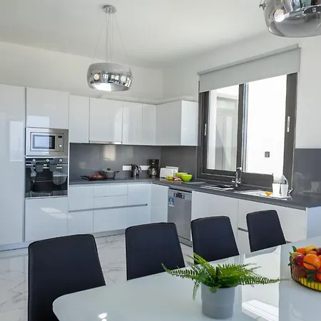 Luxury Paphos Adaris 5 Bedroom Private Swimming Pool Sea Views * Pegeia