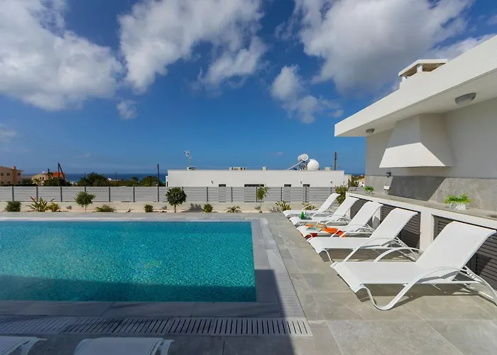 Luxury Paphos Adaris 5 Bedroom Private Swimming Pool Peyia